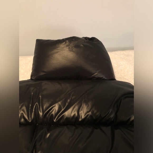 Womens aritzia mega puff jacket - Picture 7 of 13